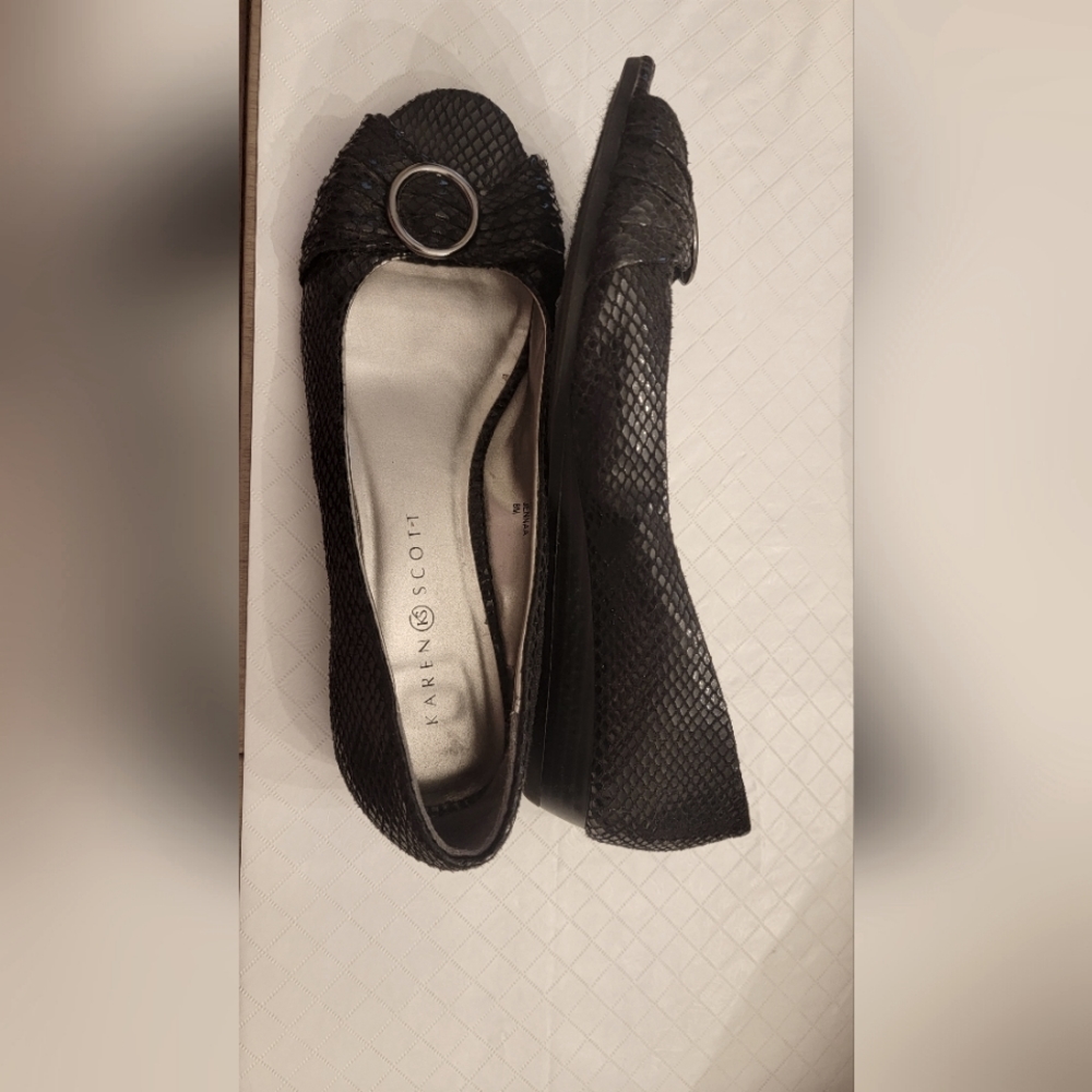 Shoes - Picture 2 of 2